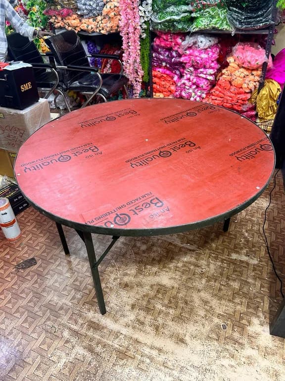 Round Table — FloralforU